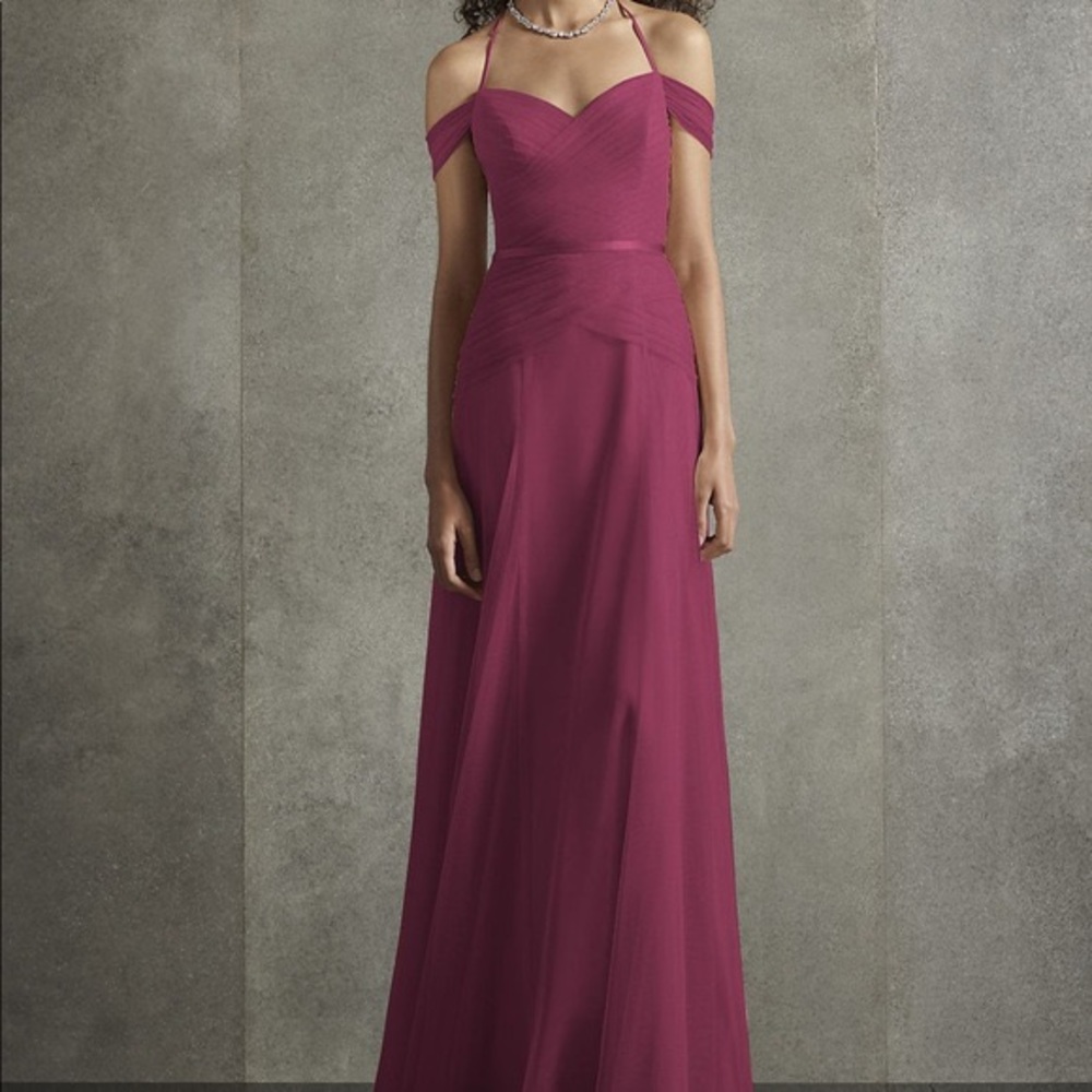 Formal Dress - Picture 4 of 7